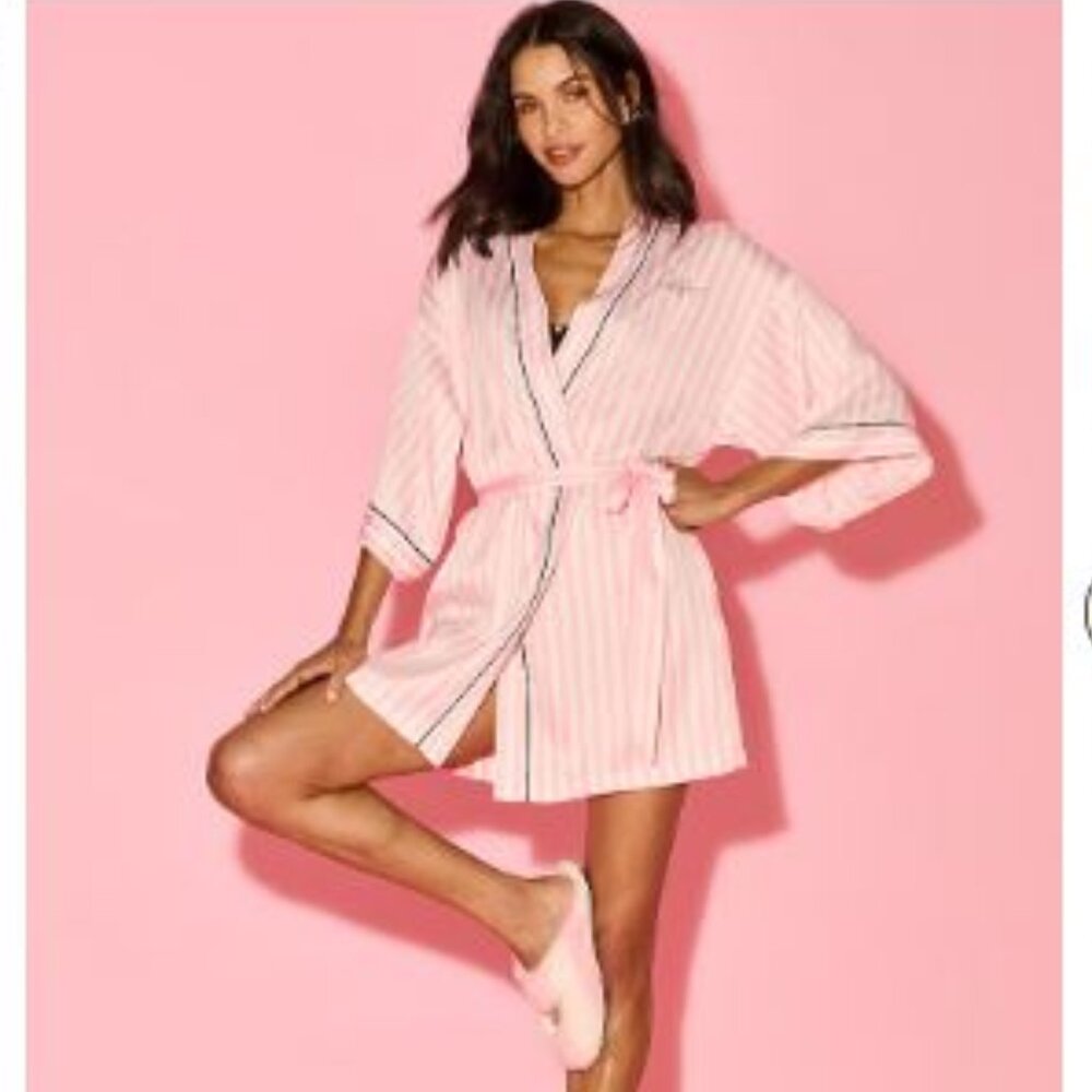 Victoria's Secret Luxe Plush Closed-Toe Slippers